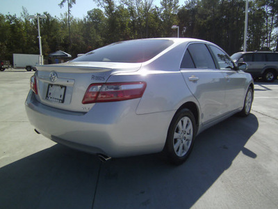 toyota camry 2009 silver sedan xle v6 gasoline 6 cylinders front wheel drive automatic 75503