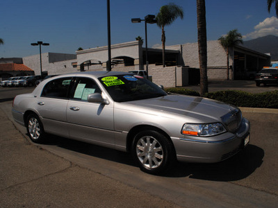 lincoln town car 2011 silver sedan signature limited flex fuel 8 cylinders rear wheel drive automatic 91010