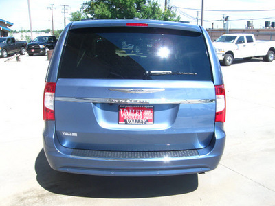 chrysler town and country 2012 lt  blue van touring flex fuel 6 cylinders front wheel drive automatic 80301
