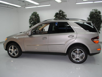 mercedes benz m class 2009 iridium silver suv ml350 4matic gasoline 6 cylinders all whee drive automatic 91731
