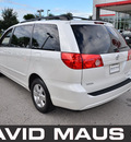 toyota sienna 2010 white van xle gasoline 6 cylinders front wheel drive automatic 32771