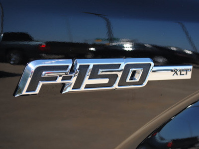 ford f 150 2009 black xlt gasoline 8 cylinders 2 wheel drive automatic 75228