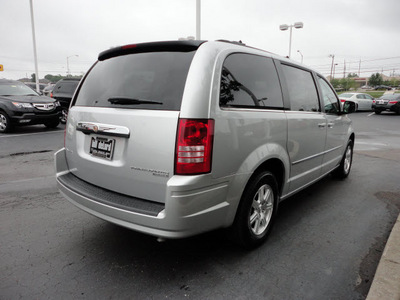 chrysler town and country 2009 silver van touring gasoline 6 cylinders front wheel drive automatic 45036