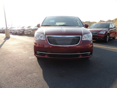 chrysler town and country 2011 red van touring flex fuel 6 cylinders front wheel drive 6 speed automatic 60915