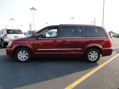 chrysler town and country 2011 red van touring flex fuel 6 cylinders front wheel drive 6 speed automatic 60915