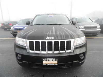 jeep grand cherokee 2011 black suv laredo gasoline 6 cylinders 4 wheel drive automatic 60915