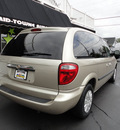 chrysler town and country 2006 gold van gasoline 6 cylinders front wheel drive automatic 45005