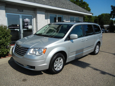 chrysler town and country 2010 silver van touring w sirius gasoline 6 cylinders front wheel drive automatic 55016