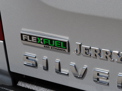 chevrolet silverado 1500 2010 silver lt flex fuel 8 cylinders 2 wheel drive automatic 76087