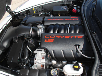 chevrolet corvette 2011 white gasoline 8 cylinders rear wheel drive automatic 76087