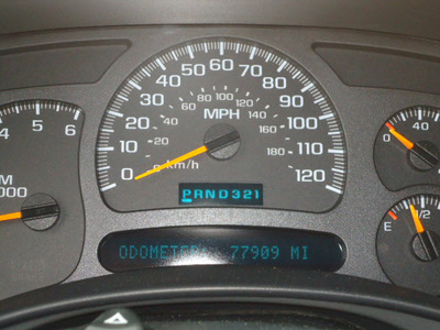 chevrolet suburban 2004 pewter suv 1500 lt flex fuel 8 cylinders 4 wheel drive automatic 60007