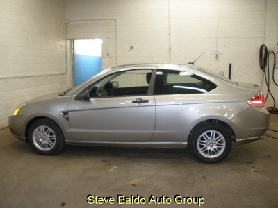 ford focus 2008 gray coupe se gasoline 4 cylinders front wheel drive automatic 14304