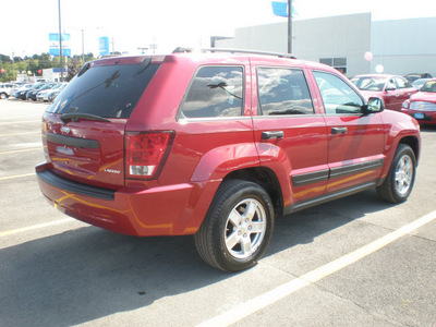 jeep grand cherokee 2005 red suv gasoline 6 cylinders 4 wheel drive automatic 13502