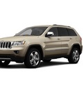 jeep grand cherokee 2012 pwl white gold clea suv gasoline 8 cylinders 2 wheel drive automatic 33021