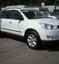 chevrolet traverse 2009 white suv gasoline 6 cylinders all whee drive automatic 13502