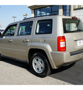 jeep patriot 2010 beige suv gasoline 4 cylinders 2 wheel drive automatic 47130