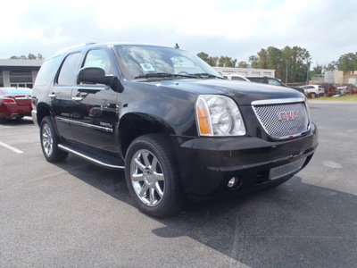 gmc yukon 2011 black suv denali flex fuel 8 cylinders all whee drive automatic with overdrive 28557