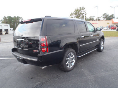 gmc yukon xl 2011 black suv denali flex fuel 8 cylinders all whee drive automatic with overdrive 28557