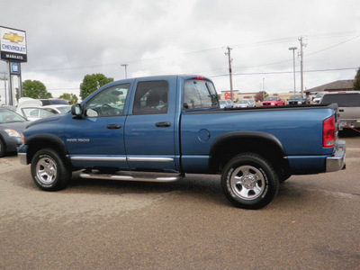 dodge ram pickup 1500 2004 blue pickup truck qc slt 4x4 gasoline 8 cylinders 4 wheel drive automatic with overdrive 56001