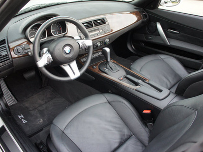 bmw z4 2008 white 3 0si gasoline 6 cylinders rear wheel drive shiftable automatic 76210