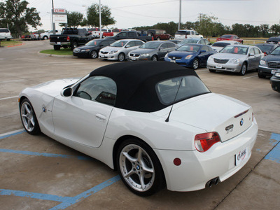 bmw z4 2008 white 3 0si gasoline 6 cylinders rear wheel drive shiftable automatic 76210