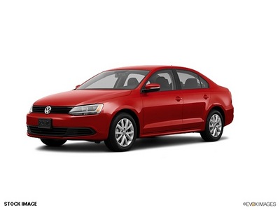 volkswagen jetta 2012 red sedan tdi diesel 4 cylinders front wheel drive dual shift gearbox 56001