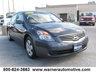 nissan altima 2008 dk  gray sedan 2 5 s gasoline 4 cylinders front wheel drive cont  variable trans  45840