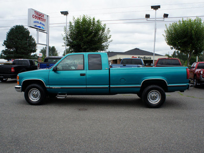 chevrolet c2500 silverado 1995 green pickup truck 2wd gasoline v8 rear wheel drive automatic 98371