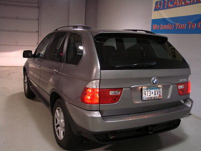 bmw x5 2006 gray suv 3 0i gasoline 6 cylinders all whee drive automatic 55305