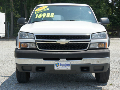 chevrolet silverado 2500hd classic 2007 white pickup truck work truck gasoline 8 cylinders rear wheel drive automatic 27569