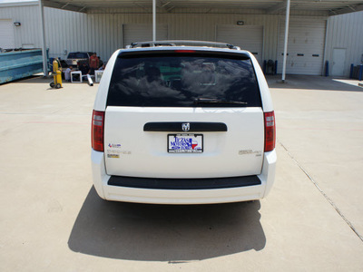 dodge grand caravan 2010 white van se gasoline 6 cylinders front wheel drive automatic 76108