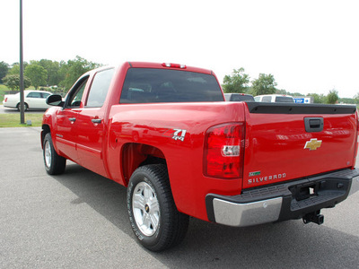 chevrolet silverado 1500 2011 red lt flex fuel 8 cylinders 4 wheel drive automatic 27330