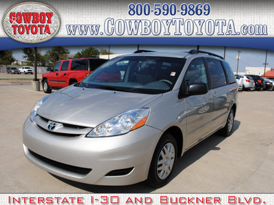 toyota sienna 2010 silver van le 7 passenger gasoline 6 cylinders front wheel drive automatic 75228