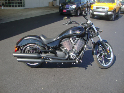 victory vegas 2011 black 8 ball 2 cylinders 5 speed 45342