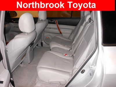 toyota highlander 2008 silver suv limited gasoline 6 cylinders all whee drive automatic 60062