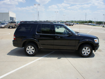 ford explorer 2010 black suv xlt gasoline 6 cylinders 2 wheel drive automatic with overdrive 76108