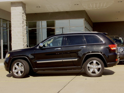 jeep grand cherokee 2011 dk  gray suv overland gasoline 8 cylinders 4 wheel drive automatic 62034