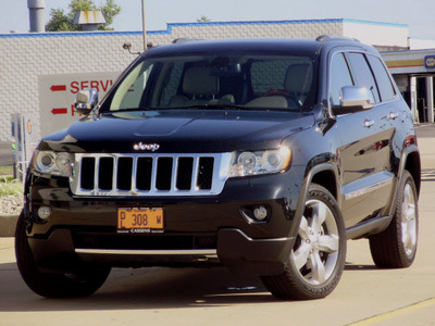 jeep grand cherokee 2011 dk  gray suv overland gasoline 8 cylinders 4 wheel drive automatic 62034