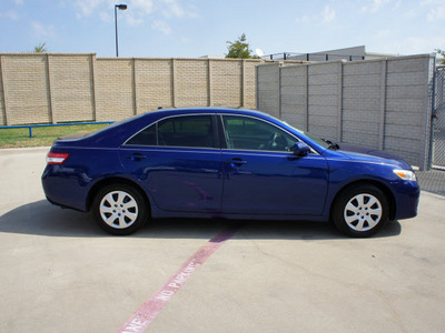 toyota camry 2010 dk  blue sedan le 4 cylinders front wheel drive automatic 76108