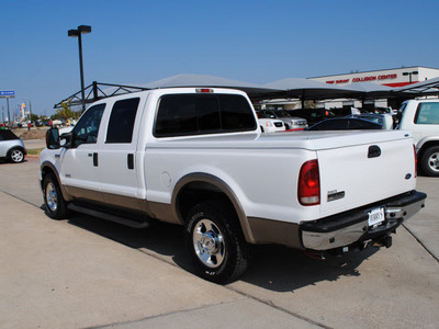 ford f 250 super duty 2005 white lariat diesel 8 cylinders rear wheel drive automatic 76087