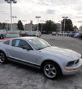 ford mustang 2006 silver coupe gasoline 6 cylinders rear wheel drive automatic with overdrive 60546