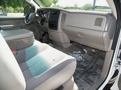 dodge ram 2500 2004 white pickup truck slt diesel 6 cylinders 4 wheel drive automatic 81212