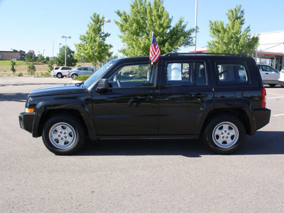 jeep patriot 2010 black suv sport gasoline 4 cylinders 4 wheel drive 80126