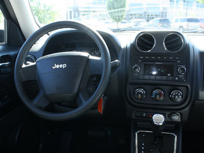 jeep patriot 2010 black suv sport gasoline 4 cylinders 4 wheel drive 80126