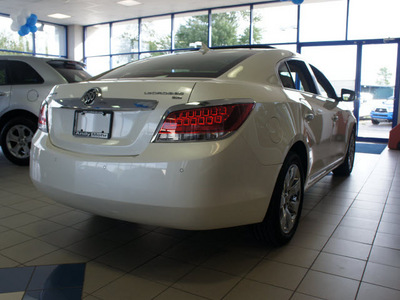 buick lacrosse 2010 white sedan cxl gasoline 6 cylinders all whee drive 6 speed automatic 46168