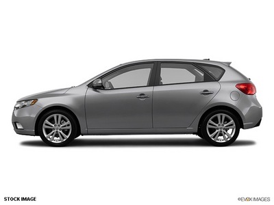 kia forte 5 door 2012 bright silver hatchback sx 4 cylinders front wheel drive automatic 44060