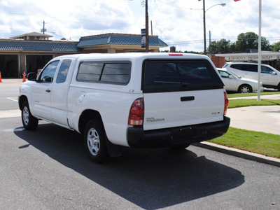 toyota tacoma 2007 white gasoline 4 cylinders rear wheel drive automatic 27591