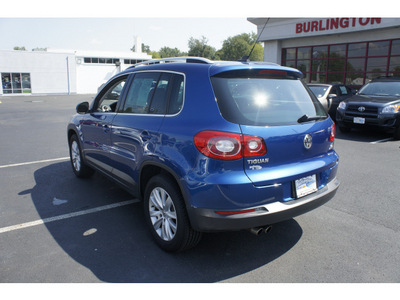 volkswagen tiguan 2009 blue suv se 4motion gasoline 4 cylinders all whee drive automatic 08016