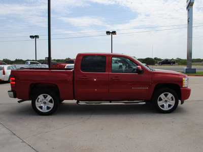 chevrolet silverado 1500 2008 red lt gasoline 8 cylinders 2 wheel drive automatic 76087