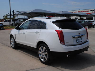 cadillac srx 2010 white suv 2 8 t gasoline 6 cylinders all whee drive automatic 76087